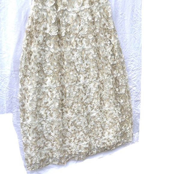 ADRIANNA PAPELL | METALLIC FLORAL EMBROIDERED FIT & FLARE GOWN IVORY GOLD DRESS - Picture 6 of 13